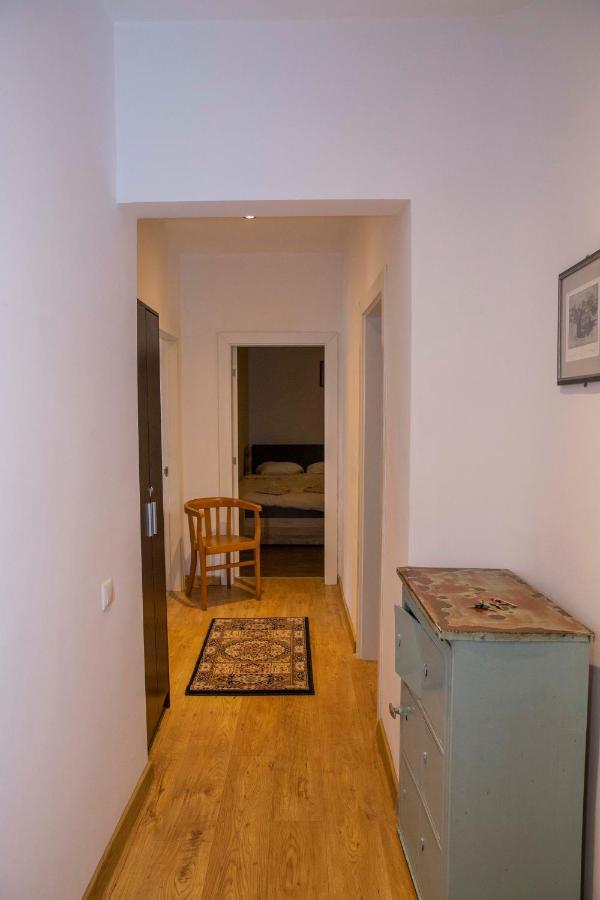 Central Sofia 3-Bedroom Apartment - Urban Art Gallery - Free Parking! Екстериор снимка