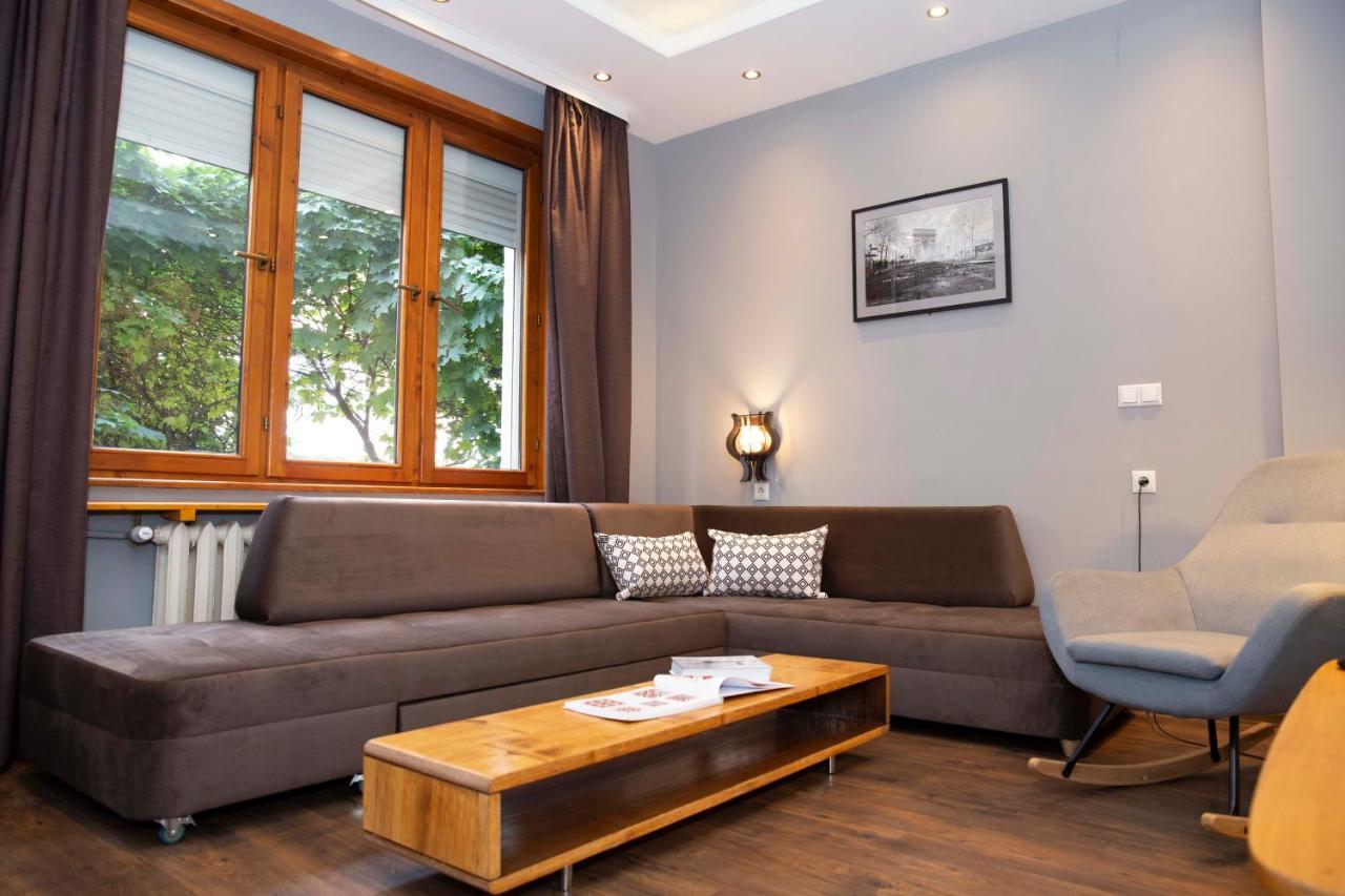 Central Sofia 3-Bedroom Apartment - Urban Art Gallery - Free Parking! Екстериор снимка