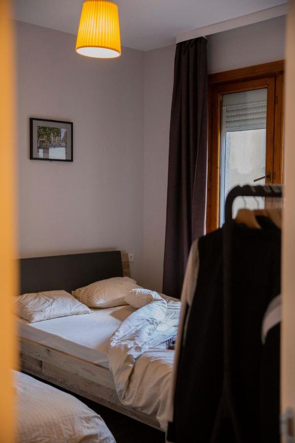 Central Sofia 3-Bedroom Apartment - Urban Art Gallery - Free Parking! Екстериор снимка